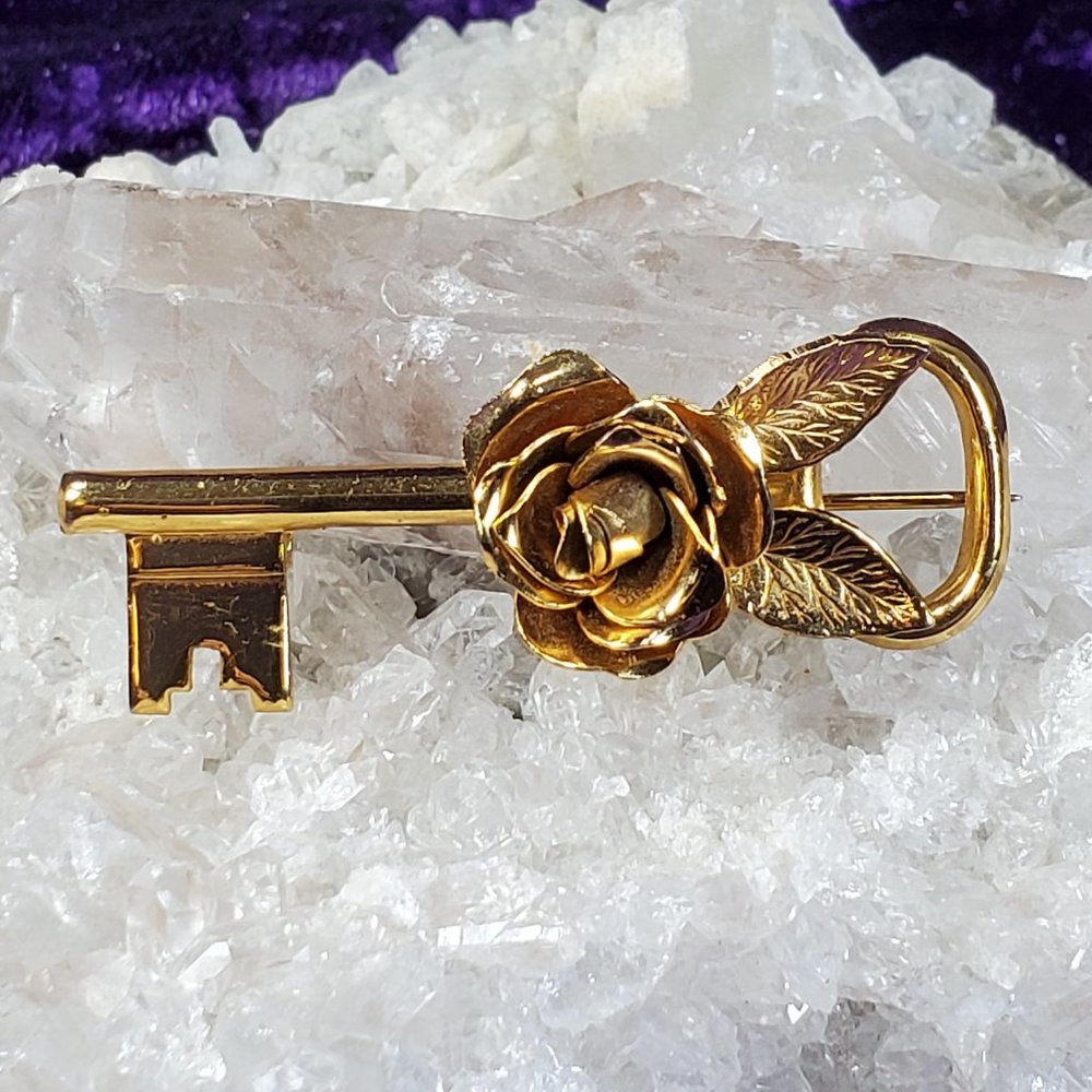 REDUCED!  Skeleton Key with Rose By Coro Brooch/Pin